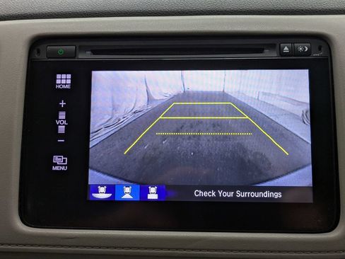 Used 2018 Honda HR-V EX image 11
