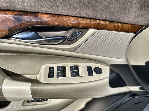 Used 2016 Cadillac Escalade Luxury image 22