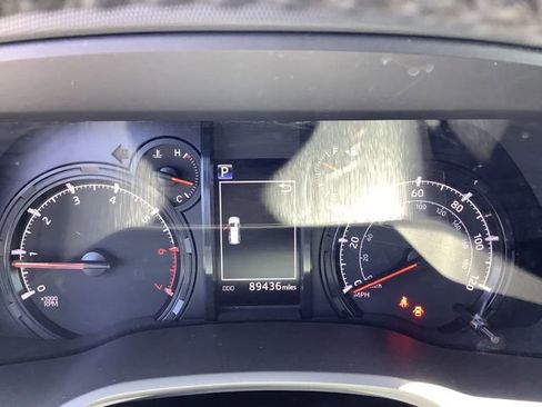 Used 2022 Toyota 4Runner SR5 AWD/4WD image 14