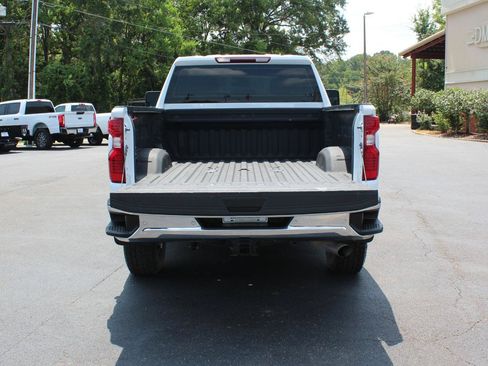 Used 2024 Chevrolet Silverado 2500 W/T AWD/4WD image 15