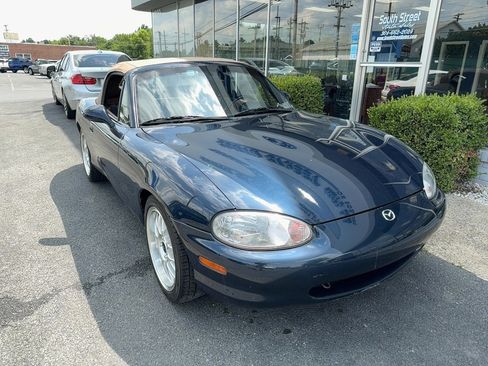 Used 2000 MAZDA MX-5 Miata LS RWD image 2