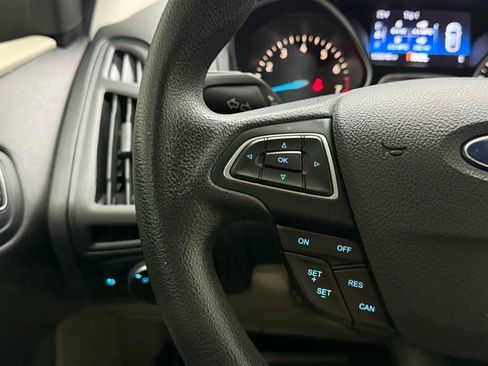 Used 2015 Ford Focus SE image 21