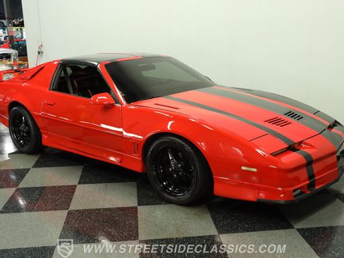 Used 1989 Pontiac Firebird Trans Am RWD image 14
