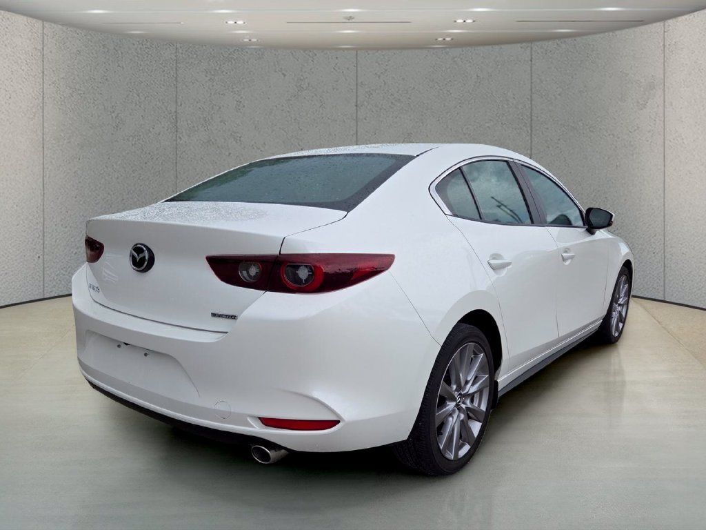 Used 2023 MAZDA MAZDA3 s FWD image 5