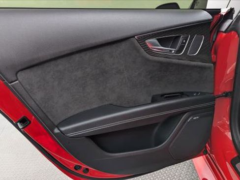 Used 2016 Audi RS 7 Prestige image 16