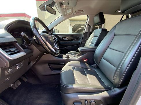 Used 2024 GMC Terrain SLT AWD/4WD image 10