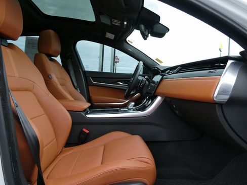 Used 2024 Jaguar XF R-Dynamic SE image 14