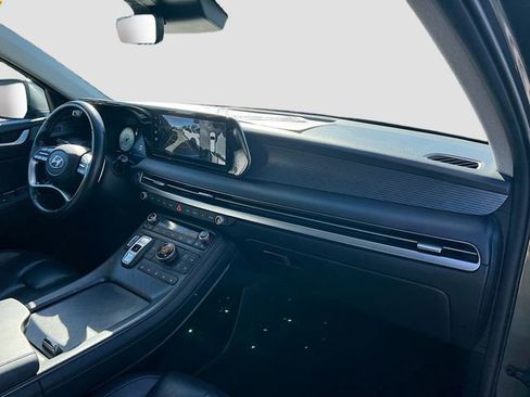 Used 2024 Hyundai Palisade Limited image 32