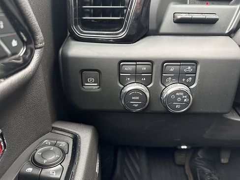 Certified 2023 GMC Sierra 1500 AT4 w/ AT4 Premium Package AWD/4WD image 52