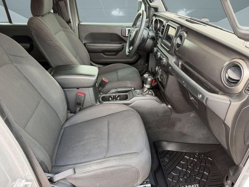 Used 2023 Jeep Gladiator Sport AWD/4WD image 27