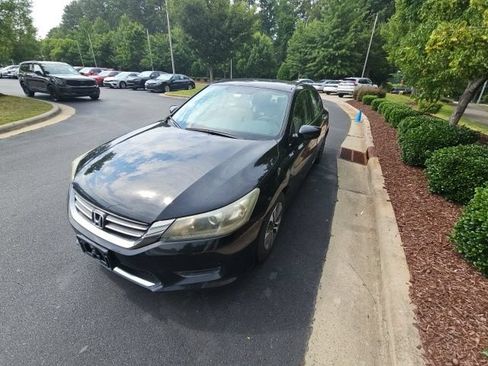 Used 2013 Honda Accord LX image 8