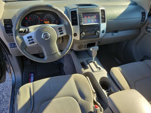 Used 2019 Nissan Frontier SV image 19