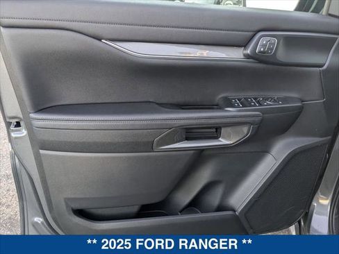 New 2025 Ford Ranger Lariat w/ Black Appearance Package image 10