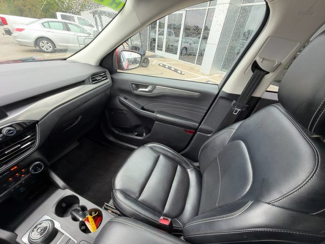 Used 2022 Ford Escape Titanium FWD image 23