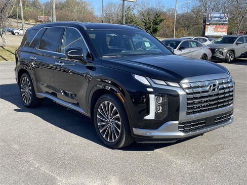 Used 2023 Hyundai Palisade Calligraphy image 5