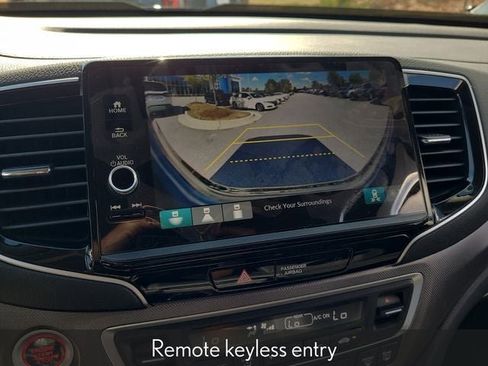 Used 2025 Honda Ridgeline Sport+ image 23