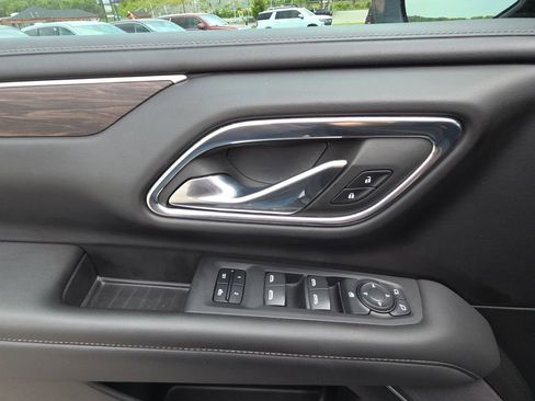 Used 2023 Chevrolet Tahoe Z71 AWD/4WD image 13