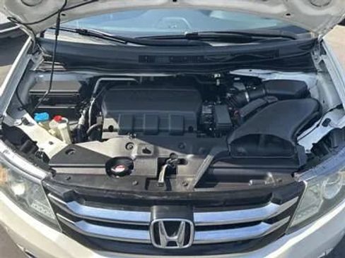 Used 2016 Honda Odyssey Touring Elite image 30