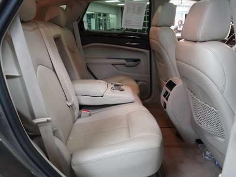 Used 2015 Cadillac SRX Luxury image 29