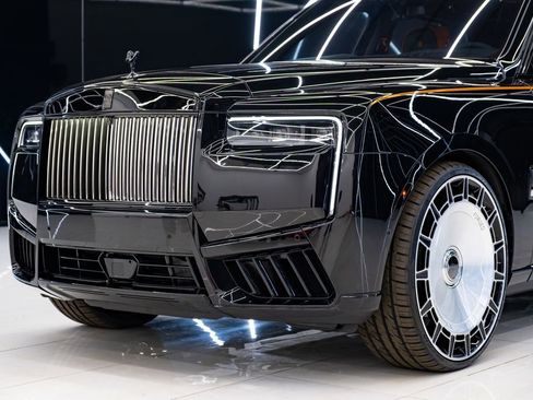 Used 2026 Rolls-Royce Cullinan AWD/4WD image 4