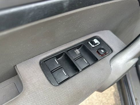Used 2007 Honda CR-V LX image 17