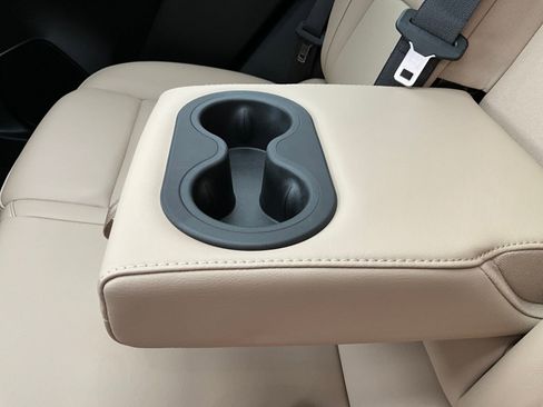 Certified 2024 Cadillac XT4 Premium Luxury w/ Active Safety Package image 37