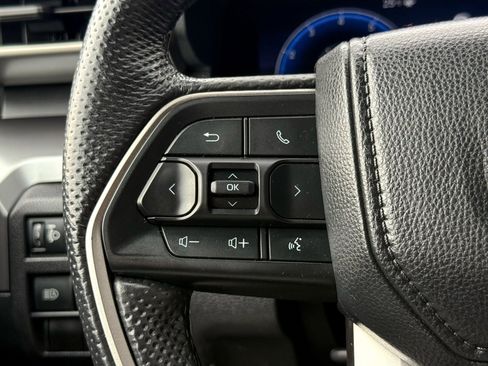 Used 2024 Toyota Tacoma TRD Sport image 33