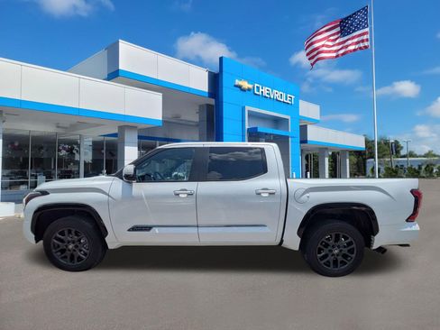 Used 2025 Toyota Tundra Platinum AWD/4WD image 6