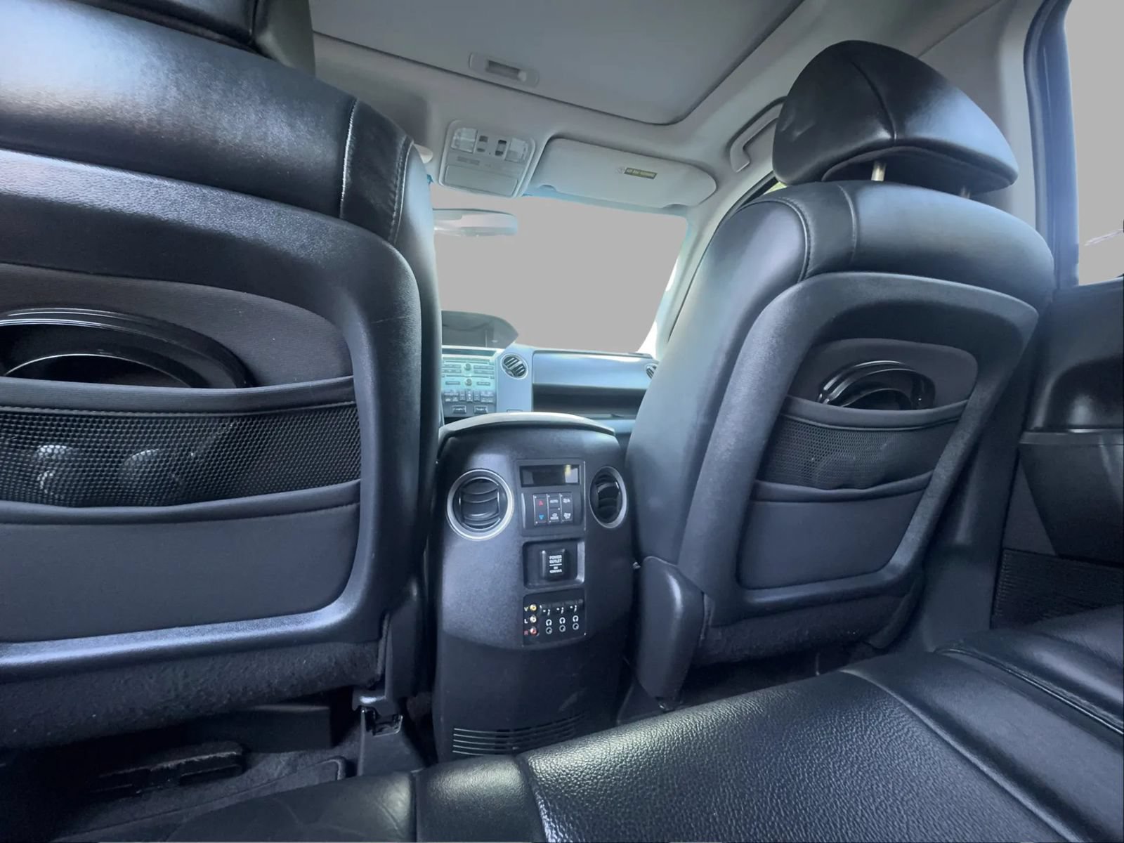 Used 2011 Honda Pilot Touring image 21