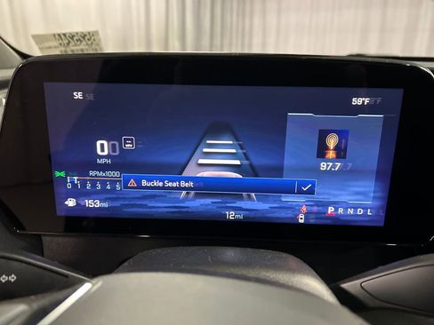 Used 2025 Chevrolet Traverse LT w/ Driver Confidence Package image 16