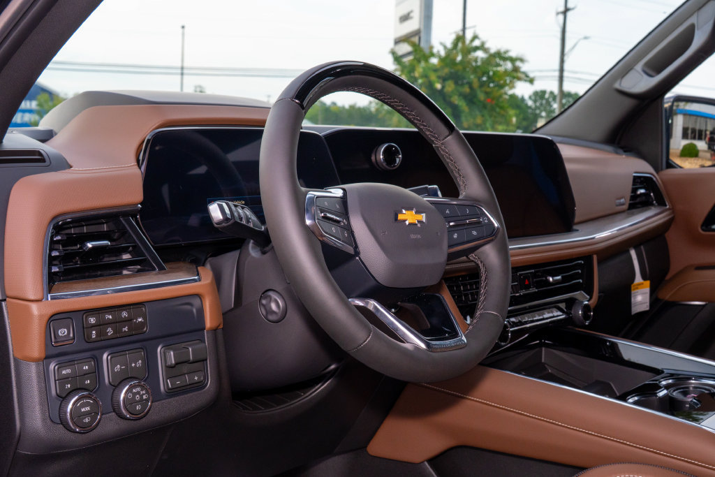 New 2026 Chevrolet Tahoe High Country AWD/4WD image 13
