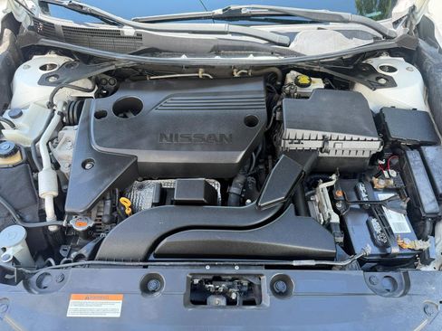 Used 2016 Nissan Altima 2.5 S w/ Power Driver Seat Package FWD image 18