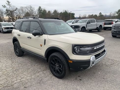 New 2025 Ford Bronco Sport Badlands w/ Badlands Tech Package image 2