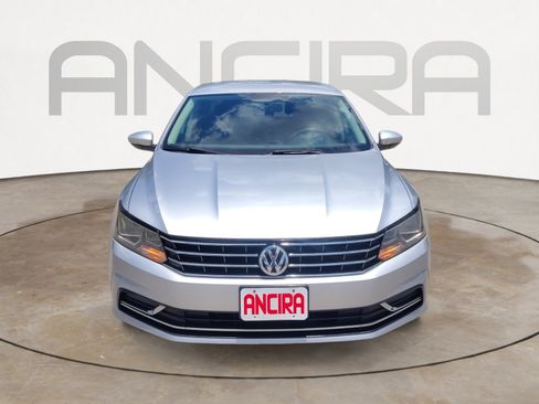 Used 2017 Volkswagen Passat 1.8T S FWD image 5