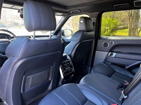 Used 2017 Land Rover Range Rover Sport HSE AWD/4WD image 15