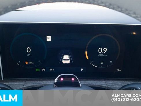 Certified 2025 Hyundai Santa Fe Limited image 29