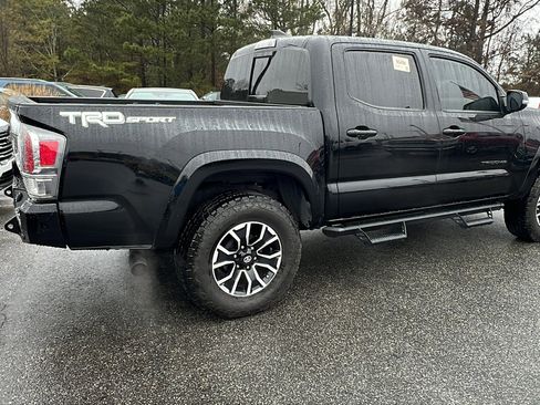 Used 2022 Toyota Tacoma TRD Sport image 8