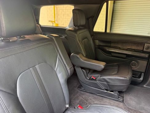 Used 2018 Ford Expedition Limited AWD/4WD image 28