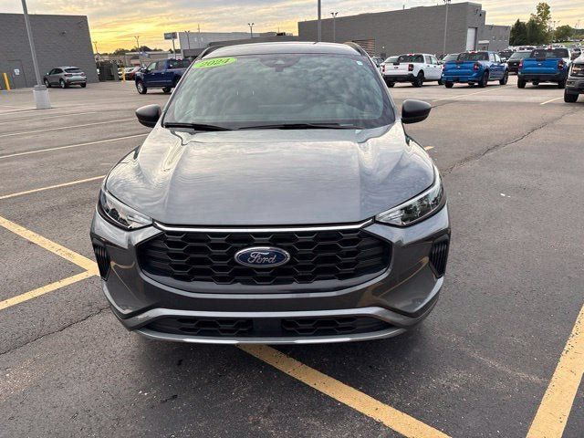 Used 2024 Ford Escape ST-Line w/ Tech Pack #1 AWD/4WD image 17