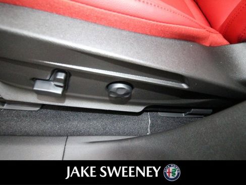 Used 2021 Alfa Romeo Stelvio Sprint w/ Nero Edizione image 16