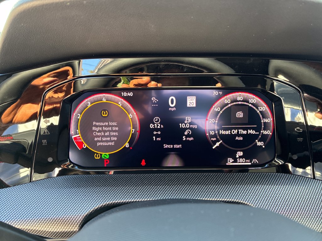 New 2026 Volkswagen GTI SE FWD image 13