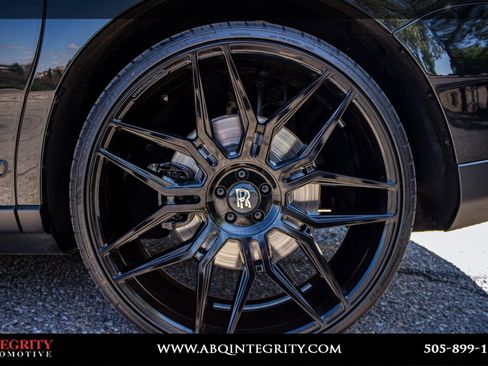 Used 2022 Rolls-Royce Cullinan w/ Dynamic Package image 13