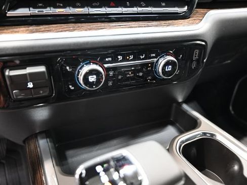 New 2026 GMC Sierra 1500 Elevation AWD/4WD image 18