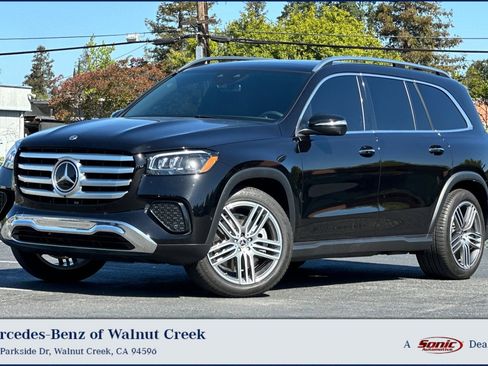 Used 2024 Mercedes-Benz GLS 450 4MATIC image 1