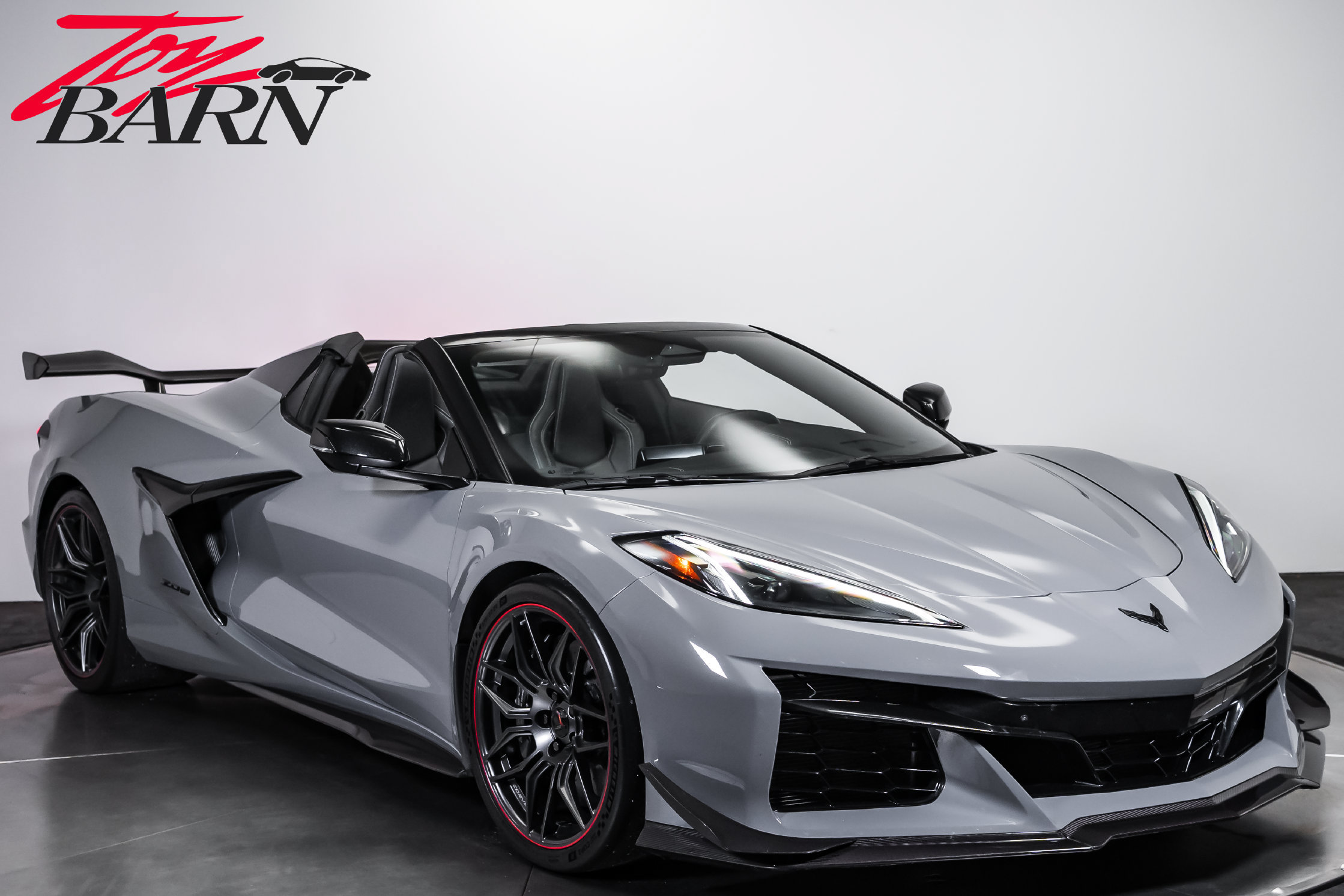 Used 2025 Chevrolet Corvette Z06 w/ Z07 Performance Package RWD image 7