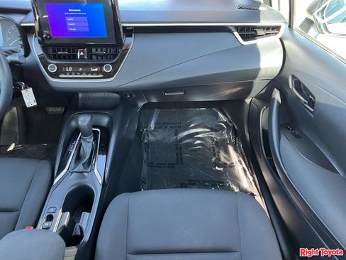 Certified 2025 Toyota Corolla LE FWD image 19