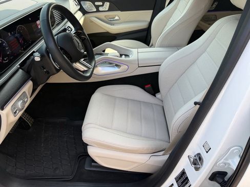 Certified 2025 Mercedes-Benz GLS 450 4MATIC image 10