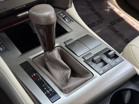 Used 2019 Lexus GX 460 Premium AWD/4WD image 19