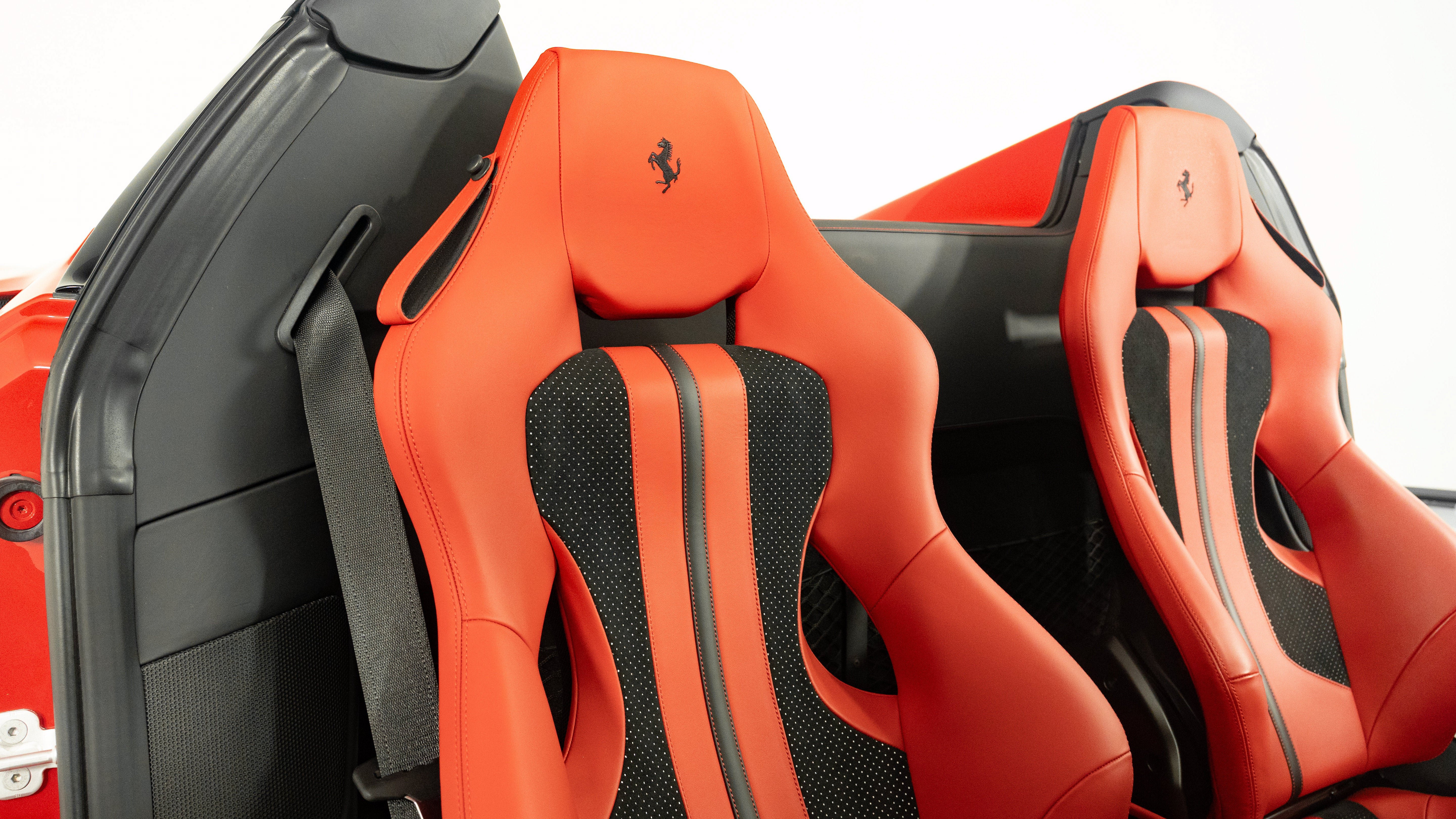 Certified 2021 Ferrari F8 Tributo RWD image 40