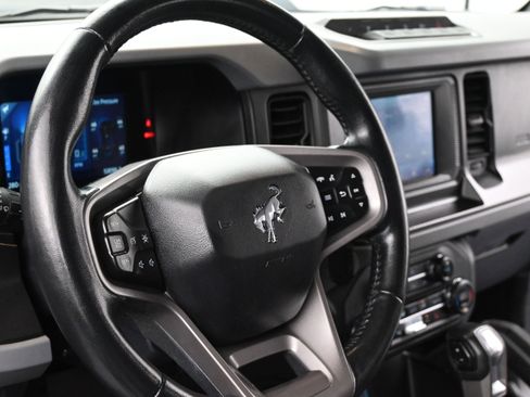 Used 2023 Ford Bronco Big Bend w/ Sasquatch Package AWD/4WD image 13